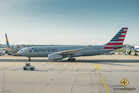 Airbus A330-243